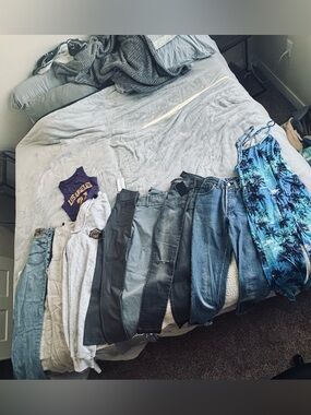 Pants, Jeans, Sweatpants, Jumpers! Levi’s, Talbots, limited, etc XXS, XS, S